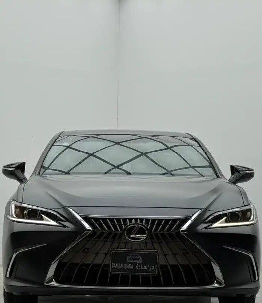 Used Lexus ES 350 VII (XZ10) Facelift, 3.5 l, 2024 in Saudi Arabia, Riyadh by Ramz Al Qiyadah معرض رمز القيادة, Grey color. GCC Specs | AUTO.AE | Listing #267729