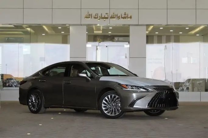 New ⁦Lexus ES 350 VII (XZ10) Facelift, 3.5 l, 2025⁩ in Saudi Arabia, Riyadh by Al Hal Al Srae الحل السريع للسيارات, Other Color color. GCC Specs | AUTO.AE | Listing #288042