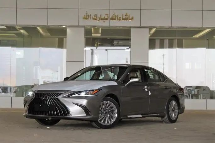 New ⁦Lexus ES 350 VII (XZ10) Facelift, 3.5 l, 2025⁩ in Saudi Arabia, Riyadh by Al Hal Al Srae الحل السريع للسيارات, Grey color. GCC Specs | AUTO.AE | Listing #288083