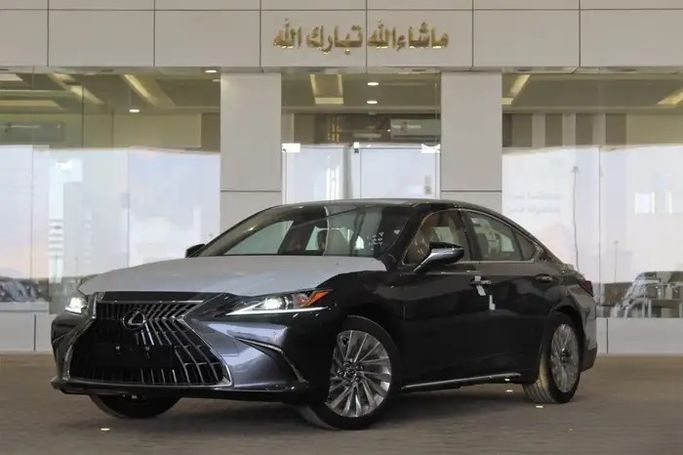 جديدة ⁦Lexus ES 350 فيس ليفت السابع، 3.5 l، 2025⁩ في في المملكة العربية السعودية, الرياض من Al Hal Al Srae الحل السريع للسيارات، اللون لون آخر. مواصفات الخليج | AUTO.AE | إعلان #288288