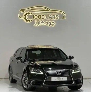 مستعملة Lexus LS 460 عملية فيس ليفت IV 2, 4.6 l, 2014 في في المملكة العربية السعودية, الرياض من Joud Cars معرض جود كارز للسيارات، اللون أسود. مواصفات الخليج | AUTO.AE | إعلان #261863
