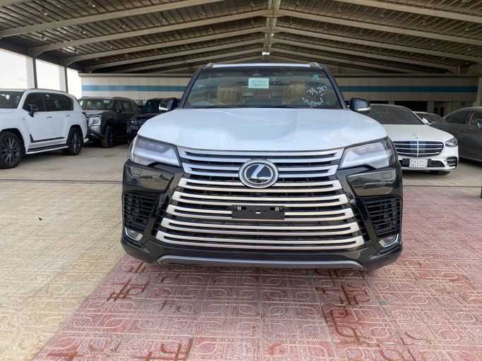 جديدة Lexus LX 600 رابعاً, 3.4 l, 2026 في في المملكة العربية السعودية, الرياض من Saqar Najd معرض صقر نجد للسيارات، اللون أسود. مواصفات الخليج | AUTO.AE | إعلان #251175