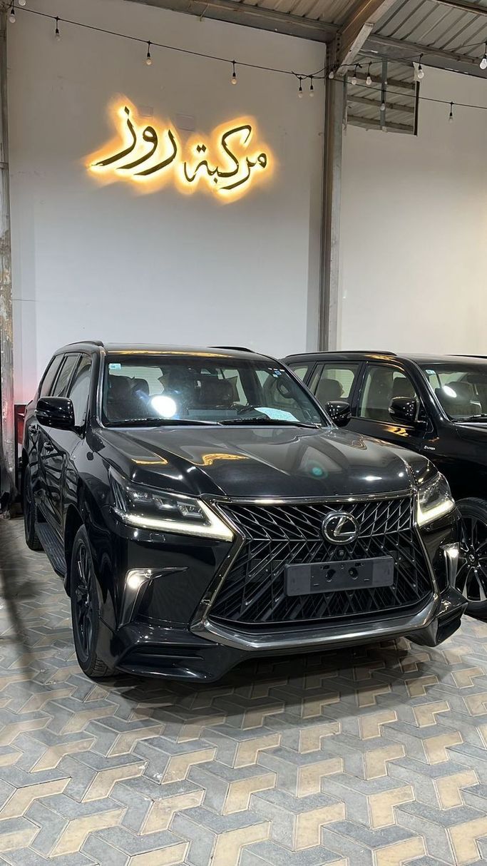 مستعملة Lexus LX 570 ثالثاً فيس ليفت 2, 5.7 l, 2019 في في المملكة العربية السعودية, الرياض من Rose Cars معرض مركبة روز للسيارات، اللون أسود.  | AUTO.AE | إعلان #254160