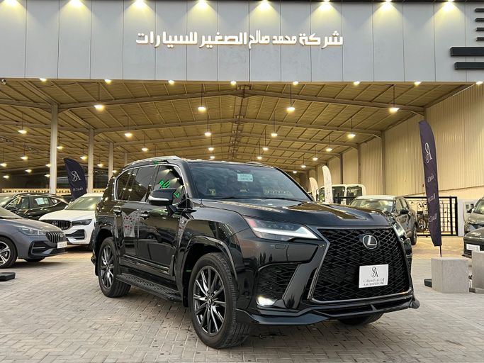 جديدة Lexus LX 600 رابعاً, 3.4 l, 2026 في في المملكة العربية السعودية, الرياض من Al Sughayyir Cars الصغير للسيارات، اللون أسود.  | AUTO.AE | إعلان #254847