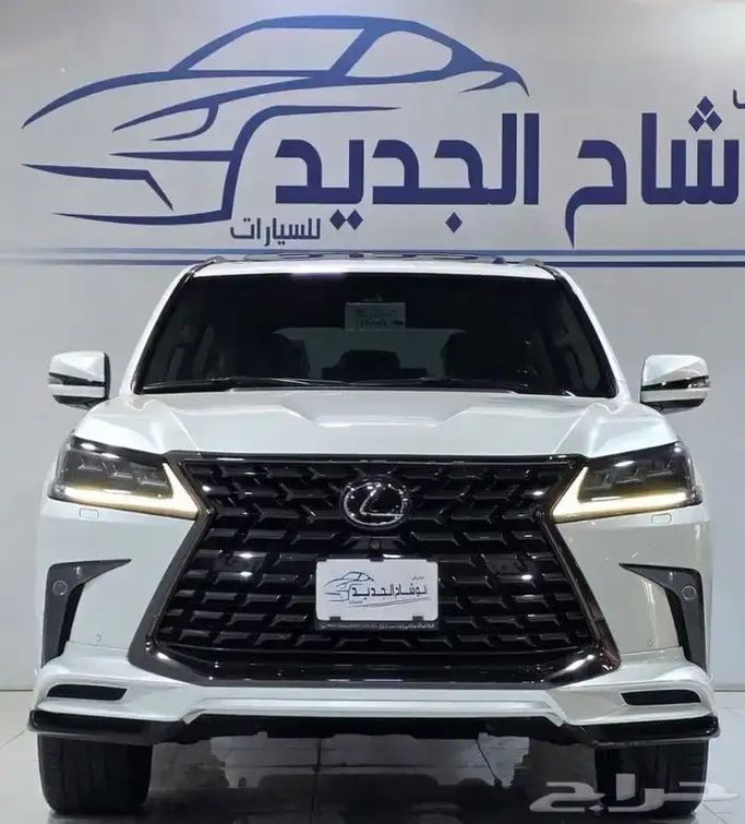 Used Lexus LX 570 III Facelift 2, 5.7 l, 2019 in Saudi Arabia, Riyadh by Al Wishah Cars معرض الوشاح للسيارات, White color. GCC Specs | AUTO.AE | Listing #259074