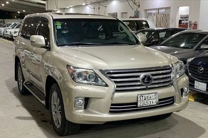 مستعملة Lexus LX 570 ثالثاً فيس ليفت, 5.7 l, 2013 في في المملكة العربية السعودية, الرياض من Fal Al Khair فال الخير، اللون بيج. أخرى | AUTO.AE | إعلان #259299