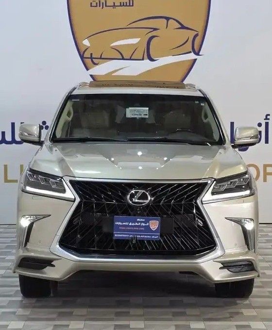 Used Lexus LX 570 III Facelift 2, 5.7 l, 2017 in Saudi Arabia, Riyadh by Anwar Al Tareeq Al Hadith  معرض انوار الطريق الحديث, Bronze color. GCC Specs | AUTO.AE | Listing #260312