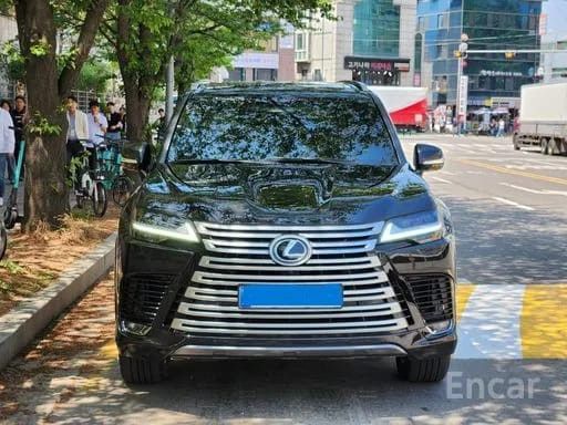 Подержанный Lexus LX 700h IV, 3.4 л, 2025 в Саудовская Аравия, Эр-Рияд от Al Osaimi Cars معرض العصيمي للسيارات Черный цвет. Корейская | AUTO.AE | Объявление #261116