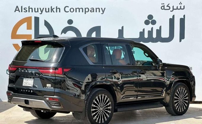 Подержанный Lexus LX 600 IV, 3.4 л, 2025 в Саудовская Аравия, Эр-Рияд от Al Shukh شركة معرض الشيوخ للسيارات Черный цвет.  | AUTO.AE | Объявление #296191 — фото 3 из 18