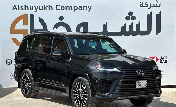 Подержанный Lexus LX 600 IV, 3.4 л, 2025 в Саудовская Аравия, Эр-Рияд от Al Shukh شركة معرض الشيوخ للسيارات Черный цвет.  | AUTO.AE | Объявление #296191 — фото 4 из 18