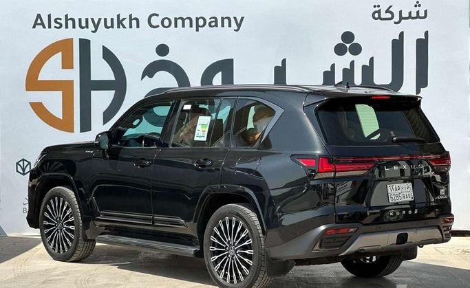 Подержанный Lexus LX 600 IV, 3.4 л, 2025 в Саудовская Аравия, Эр-Рияд от Al Shukh شركة معرض الشيوخ للسيارات Черный цвет.  | AUTO.AE | Объявление #296191 — фото 6 из 18