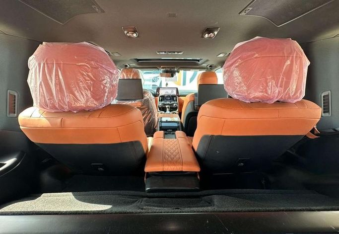 Подержанный Lexus LX 600 IV, 3.4 л, 2025 в Саудовская Аравия, Эр-Рияд от Al Shukh شركة معرض الشيوخ للسيارات Черный цвет.  | AUTO.AE | Объявление #296191 — фото 13 из 18
