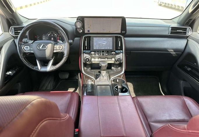 Подержанный Lexus LX 600 IV, 3.4 л, 2023 в Саудовская Аравия, Эр-Рияд от Al Shukh شركة معرض الشيوخ للسيارات Белый цвет.  | AUTO.AE | Объявление #296210 — фото 16 из 17