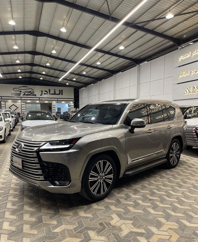 Подержанный Lexus LX 600 IV, 3.4 л, 2026 в Саудовская Аравия, Эр-Рияд от Auto City أوتو سيتي Серый цвет.  | AUTO.AE | Объявление #296418