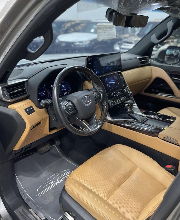 Подержанный Lexus LX 600 IV, 3.4 л, 2026 в Саудовская Аравия, Эр-Рияд от Auto City أوتو سيتي Серый цвет.  | AUTO.AE | Объявление #296418 — фото 7 из 15