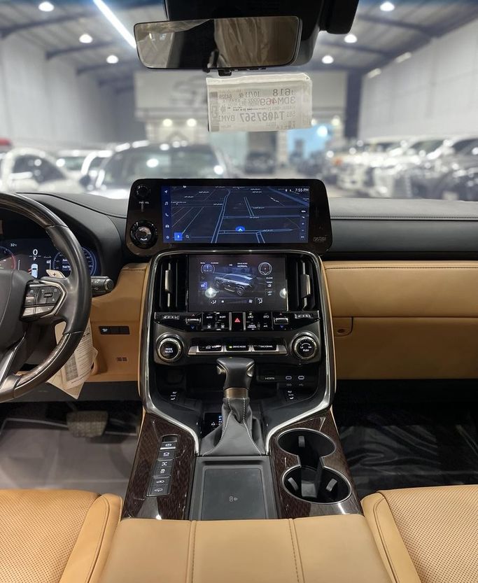 Подержанный Lexus LX 600 IV, 3.4 л, 2026 в Саудовская Аравия, Эр-Рияд от Auto City أوتو سيتي Серый цвет.  | AUTO.AE | Объявление #296418 — фото 13 из 15