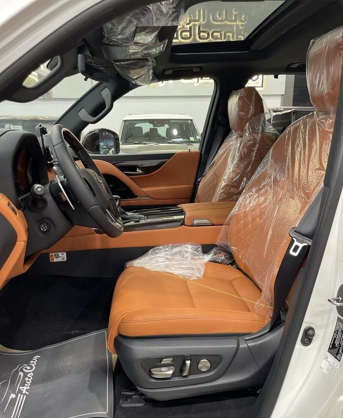 Новый Lexus LX 600 IV, 3.4 л, 2025 в Саудовская Аравия, Эр-Рияд от Auto City أوتو سيتي Белый цвет.  | AUTO.AE | Объявление #296435 — фото 9 из 15