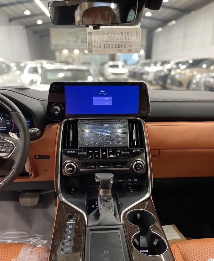 Новый Lexus LX 600 IV, 3.4 л, 2025 в Саудовская Аравия, Эр-Рияд от Auto City أوتو سيتي Белый цвет.  | AUTO.AE | Объявление #296435 — фото 13 из 15