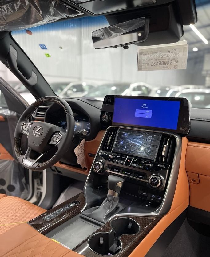 Новый Lexus LX 600 IV, 3.4 л, 2025 в Саудовская Аравия, Эр-Рияд от Auto City أوتو سيتي Белый цвет.  | AUTO.AE | Объявление #296435 — фото 14 из 15