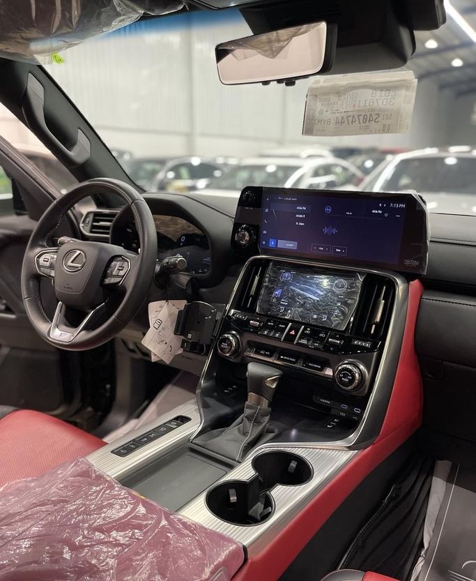 Подержанный Lexus LX 600 IV, 3.4 л, 2025 в Саудовская Аравия, Эр-Рияд от Auto City أوتو سيتي Черный цвет.  | AUTO.AE | Объявление #296443 — фото 14 из 15