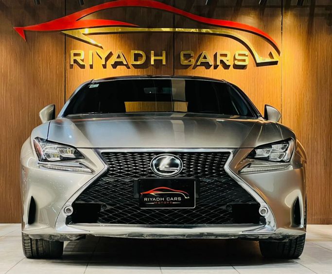 مستعملة Lexus RC 350 I, 3.5 l, 2016 في في المملكة العربية السعودية, الرياض من Riyadh Cars معرض الرياض للسيارات، اللون فضي. مواصفات الخليج | AUTO.AE | إعلان #258794