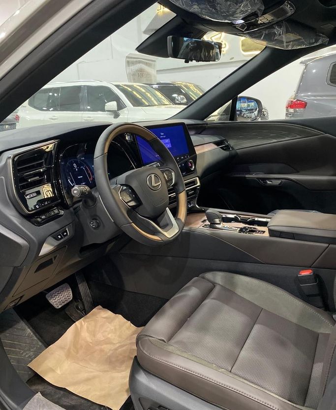 جديدة Lexus RX 350 V، 2.4 لتر، 2026 في المملكة العربية السعودية، الرياض من Auto City أوتو سيتي، اللون برونزي.  | AUTO.AE | إعلان #296430 — صورة 6 من 12