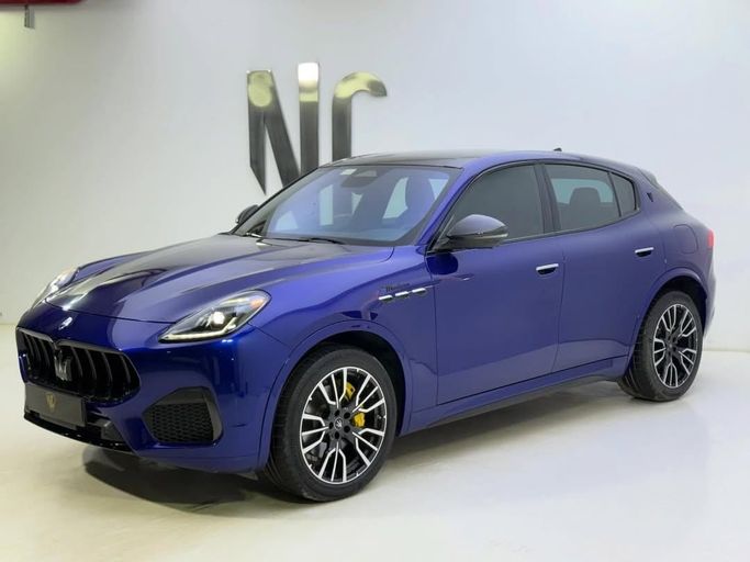 مستعملة Maserati Grecale, 3.0 l, 2023 في في المملكة العربية السعودية, الرياض من Black Car ، اللون أزرق.  | AUTO.AE | إعلان #256557