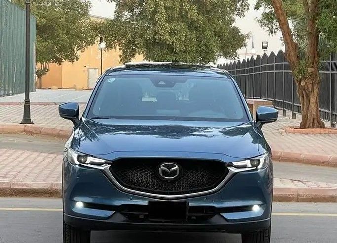 Подержанный Mazda CX-5 II, 2.5 л, 2020 в Саудовская Аравия, Эр-Рияд от Sumou Al Markabat معرض سمو المركبات Тёмно-синий цвет.  | AUTO.AE | Объявление #259562