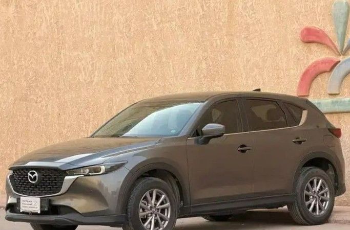 Used Mazda CX-5 II Facelift, 2.5 l, 2023 in Saudi Arabia, Riyadh by Barakat Al Markabat Cars معرض بركة المركبات للسيارات, Grey color. GCC Specs | AUTO.AE | Listing #260451