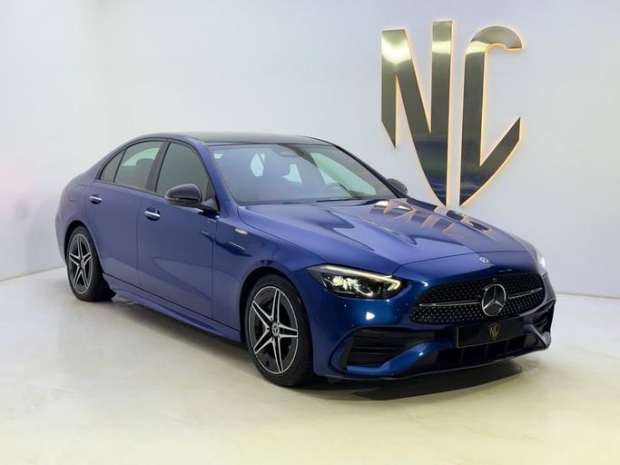 Подержанный Mercedes-Benz C-Class 200 V (W206), 1.5 л, 2022 в Саудовская Аравия, Эр-Рияд от Black Car  Синий цвет.  | AUTO.AE | Объявление #255976
