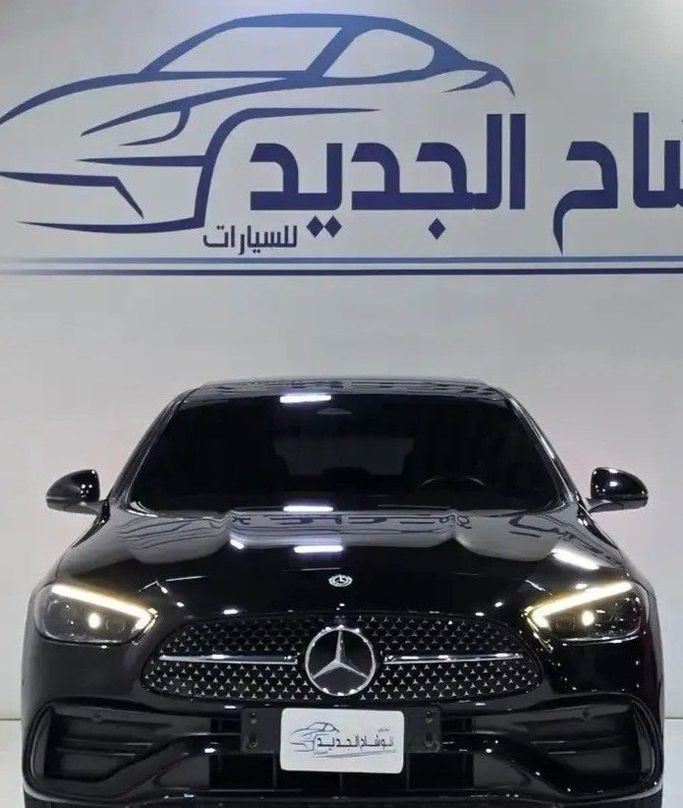 Подержанный Mercedes-Benz C-Class 300 V (W206), 2.0 л, 2022 в Саудовская Аравия, Эр-Рияд от Al Wishah Cars معرض الوشاح للسيارات Черный цвет. GCC | AUTO.AE | Объявление #259972