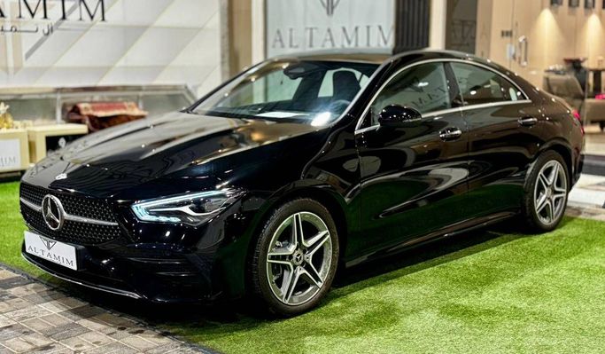 Подержанный Mercedes-Benz CLA 250 II (C118, X118) Рестайлинг, 2.0 л, 2025 в Саудовская Аравия, Эр-Рияд от Al Tamim ال تميم Черный цвет.  | AUTO.AE | Объявление #249432