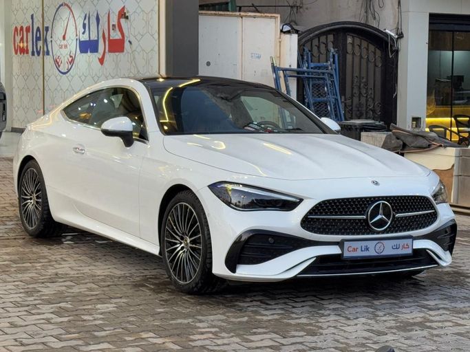مستعملة Mercedes-Benz CLE 200, 2.0 l, 2024 في في المملكة العربية السعودية, الرياض من Car Lik معرض كار لك للسيارات، اللون أبيض.  | AUTO.AE | إعلان #256817