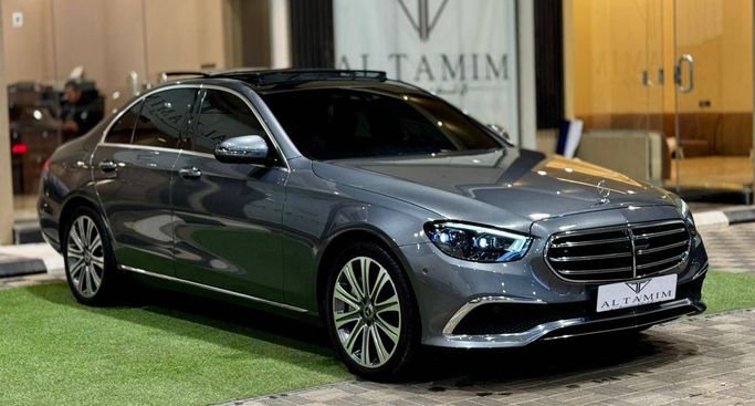 Used Mercedes-Benz E-Class 450 V (W213, S213, C238), 3.0 l, 2021 in Saudi Arabia, Riyadh by Al Tamim ال تميم, Silver color.  | AUTO.AE | Listing #249437