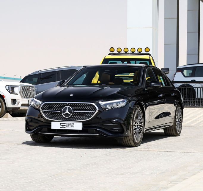Новый Mercedes-Benz E-Class 200 VI (W214, S214), 2.0 л, 2026 в Саудовская Аравия, Эр-Рияд от Silver Edition الاصدار الفضي Черный цвет.  | AUTO.AE | Объявление #252029