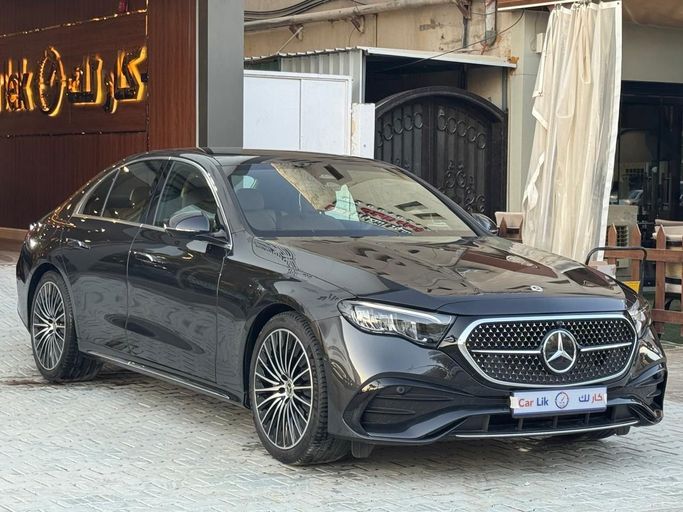 Подержанный Mercedes-Benz E-Class 200 VI (W214, S214), 2.0 л, 2025 в Саудовская Аравия, Эр-Рияд от Car Lik معرض كار لك للسيارات Черный цвет.  | AUTO.AE | Объявление #256842