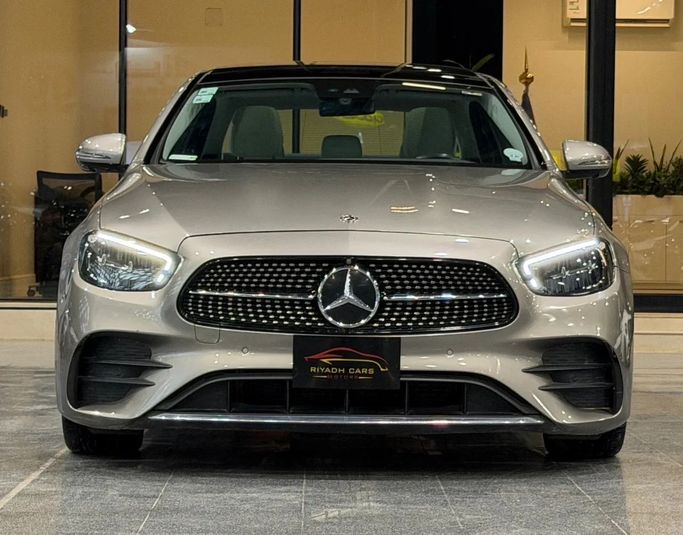 Подержанный Mercedes-Benz E-Class 350 V (W213, S213, C238) Рестайлинг, 2.0 л, 2021 в Саудовская Аравия, Эр-Рияд от Riyadh Cars معرض الرياض للسيارات Золотистый цвет. GCC | AUTO.AE | Объявление #257705