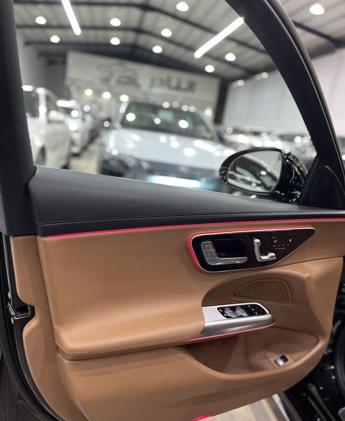 مستعملة Mercedes-Benz E-Class 200 السادس (W214، S214)، 2.0 لتر، 2026 في المملكة العربية السعودية، الرياض من Auto City أوتو سيتي، اللون أسود.  | AUTO.AE | إعلان #296429 — صورة 11 من 15