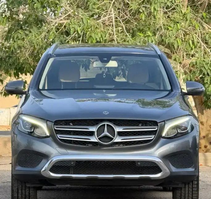 Used Mercedes-Benz GLC 300 I (X253), 2.0 l, 2019 in Saudi Arabia, Riyadh by Sumou Al Markabat 2 معرض سمو المركبات, Grey color.  | AUTO.AE | Listing #259791