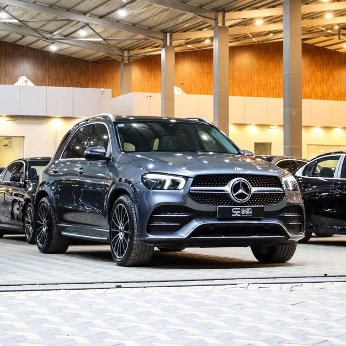 مستعملة Mercedes-Benz GLE 450 II (V167), 3.0 l, 2021 في في المملكة العربية السعودية, الرياض من Silver Edition الاصدار الفضي، اللون فضي.  | AUTO.AE | إعلان #252033