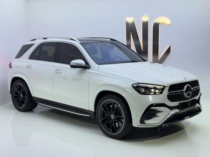 Подержанный Mercedes-Benz GLE 450 II (V167) Рестайлинг, 3.0 л, 2025 в Саудовская Аравия, Эр-Рияд от Black Car  Белый цвет.  | AUTO.AE | Объявление #256210