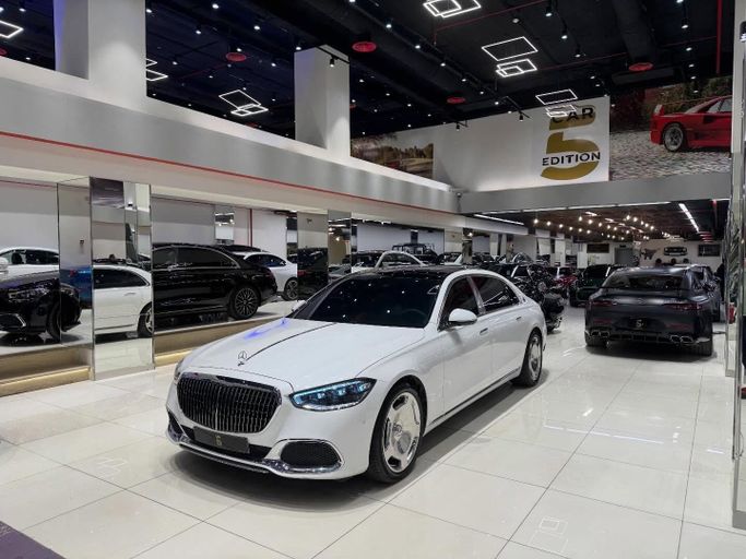 Подержанный Mercedes-Benz Maybach S-Class 580 II (Z223), 4.0 л, 2024 в Саудовская Аравия, Эр-Рияд от Five Edition Car Белый цвет.  | AUTO.AE | Объявление #254955