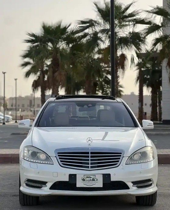 مستعملة Mercedes-Benz S-Class 500 عملية فيس ليفت V (W221), 5.5 l, 2011 في في المملكة العربية السعودية, الرياض من First Top One Cars معرض فيرست توب ون للسيارات، اللون أبيض.  | AUTO.AE | إعلان #261091