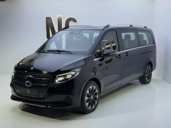 جديدة Mercedes-Benz V-Class 300 III (W447 W447) فيس ليفت 2, 2.0 l, 2026 في في المملكة العربية السعودية, الرياض من Black Car ، اللون أسود. مواصفات الخليج | AUTO.AE | إعلان #255901