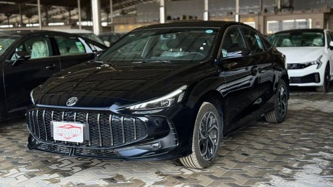 جديدة MG 5 (GT) فيس ليفت الثاني, 1.5 l, 2026 في في المملكة العربية السعودية, الرياض من أزدهار كار، اللون أسود.  | AUTO.AE | إعلان #254871
