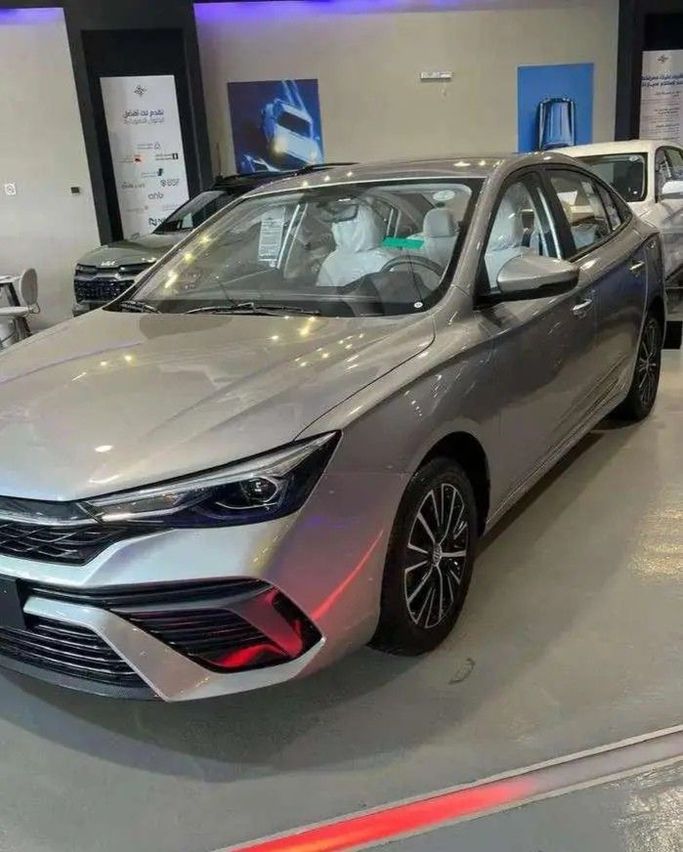 Новый MG 5 (GT) I Рестайлинг, 1.5 л, 2025 в Саудовская Аравия, Эр-Рияд от Tirhal Auto شركة ترحال للسيارات Серебристый цвет. Other | AUTO.AE | Объявление #257579
