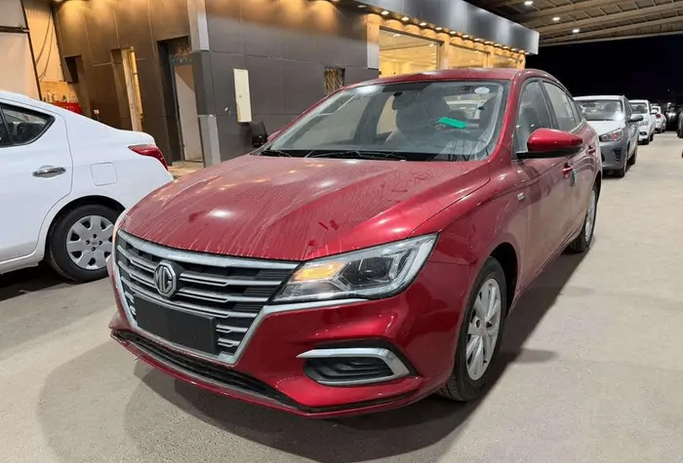جديدة ⁦MG 5 (GT) أنا فيس ليفت، 1.5 l، 2026⁩ في في المملكة العربية السعودية, الرياض من Sada Al Riyadh صدى الرياض، اللون أحمر.  | AUTO.AE | إعلان #288995