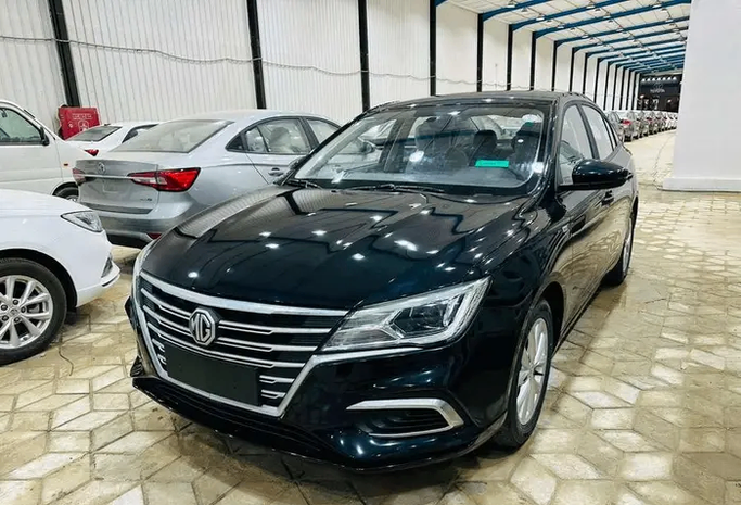 جديدة ⁦MG 5 (GT) أنا فيس ليفت، 1.5 l، 2025⁩ في في المملكة العربية السعودية, الرياض من Sada Al Riyadh صدى الرياض، اللون أسود.  | AUTO.AE | إعلان #289108