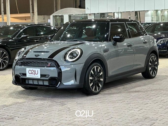 Подержанный MINI Hatch Cooper S III (F55/F56) Рестайлинг 2, 2.0 л, 2022 в Саудовская Аравия, Эр-Рияд от Automobile For You Серый цвет. Other | AUTO.AE | Объявление #246520