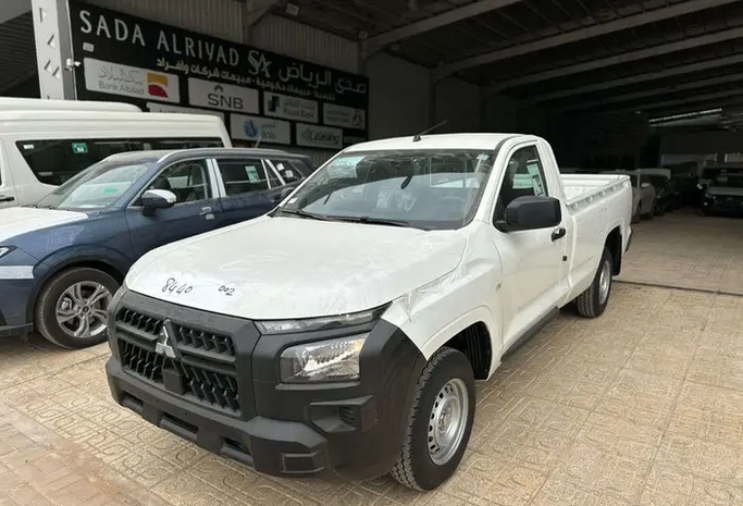 جديدة ⁦Mitsubishi L200 فيس ليفت V، 2.4 l، 2025⁩ في في المملكة العربية السعودية, الرياض من Sada Al Riyadh صدى الرياض، اللون أبيض.  | AUTO.AE | إعلان #289142
